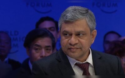 Ashwini vaishnaw davos.jpeg