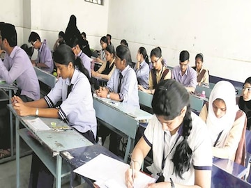 Exam 2025 04 4fd49e8a556bf54238a7f91b0ad53209.jpg