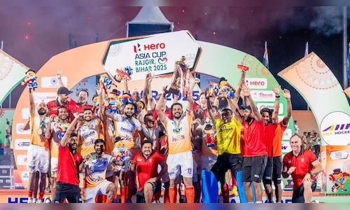 Meow bow 14 2025 09 c8524c14a1fd3170887f919cf7397f86.jpg