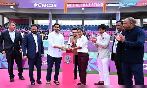 Mithali raj stand 1 2025 10 3dd53be89e4bd7e810f9a58459f76ade.jpg