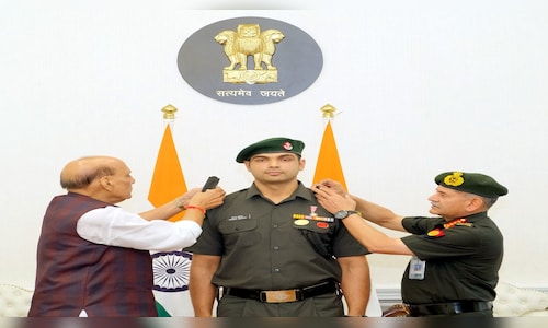 Neeraj 2025 10 d9cadb9a0187f77c99ea7fc01c8e0dd6.jpg