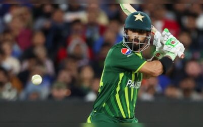 Shan masood ind vs pak.jpg