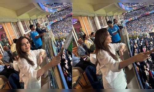 Nita ambani at women cricket final 2025 11 6e0dd297d808c2b4c203bff9f9528680.jpg