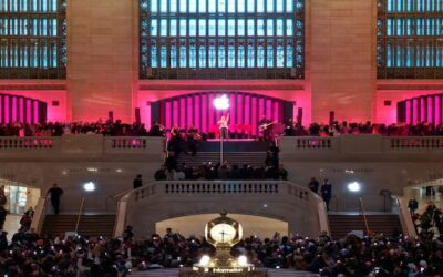 Apple 50 year anniversary new york performance 2026 04 57e46a7ecbf9c8ce00d63a11c709df8b.jpg