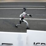 Humanoid robot half marathon 2026 04 f50cc711edc03e18546c36afe082b334.jpg